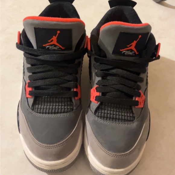 Air Jordan 4 Retro GS ‘infrared’ - Picture 3 of 4